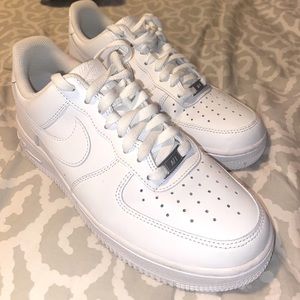 nike air force 1s (women’s)